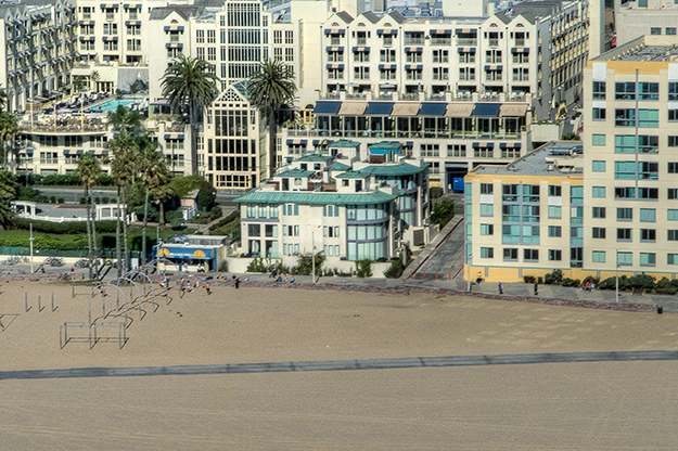 1719 Ocean Front Santa Monica Beach Luxury Townhomes